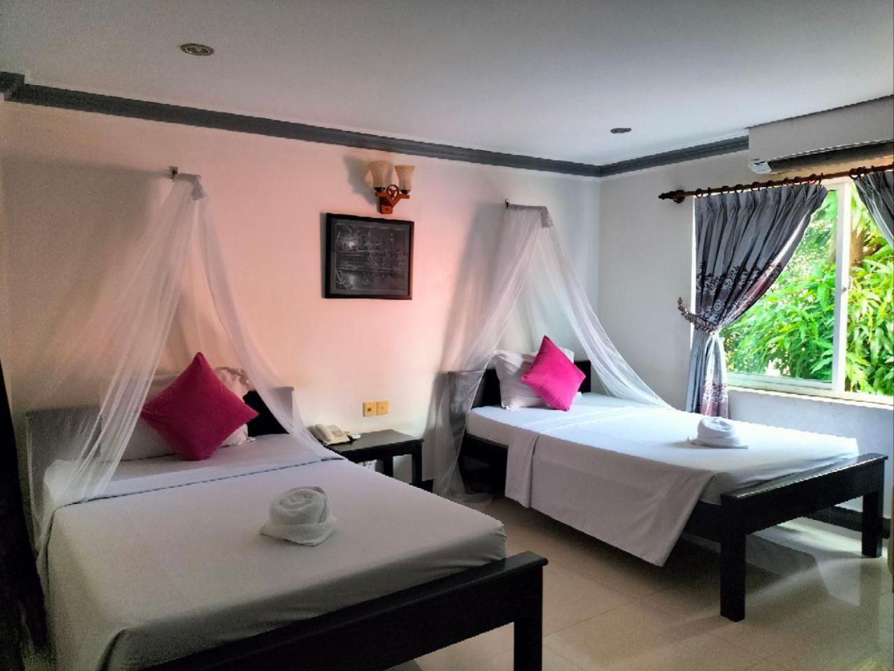 סיאם ריפ Parent Heritage Angkor Villa חדר תמונה